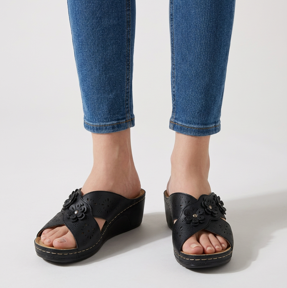 Ginevra - Comfortable Women's Slippers