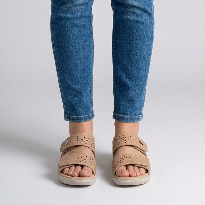 Licia - Comfortable Women's Slippers