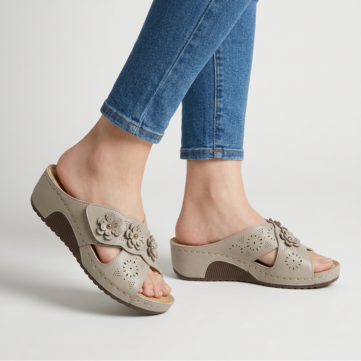 Ginevra - Comfortable Women's Slippers