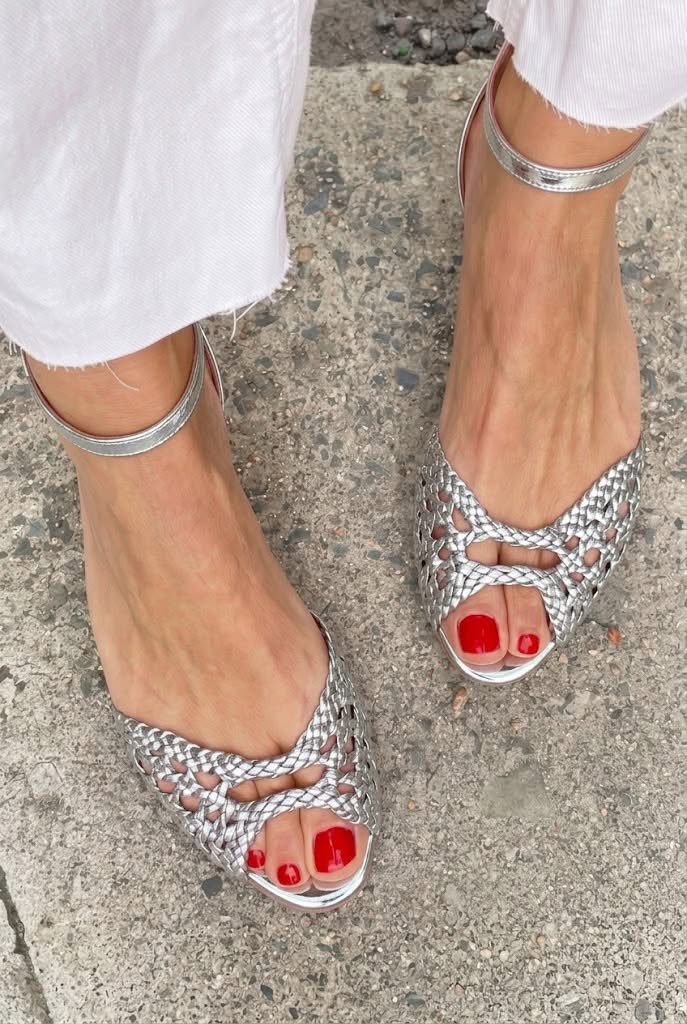 Isadora | Woven Golden Sandals