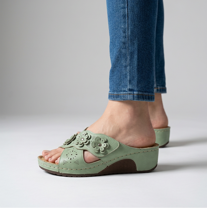 Ginevra - Comfortable Women's Slippers