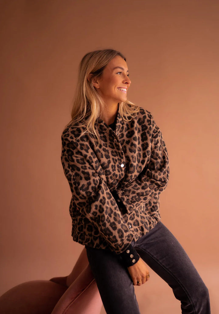 Women’s Leopard Print Winter Jacket Oversized Cozy Button-Up Coat