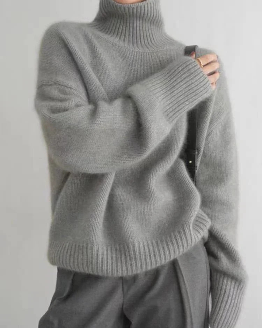 Women's Oversized Cozy Turtleneck Sweater