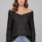 Women’s Oversized Sweater with Long Sleeves and Ribbed Cuffs