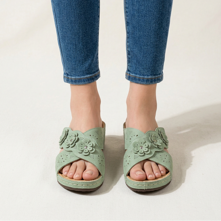 Ginevra - Comfortable Women's Slippers