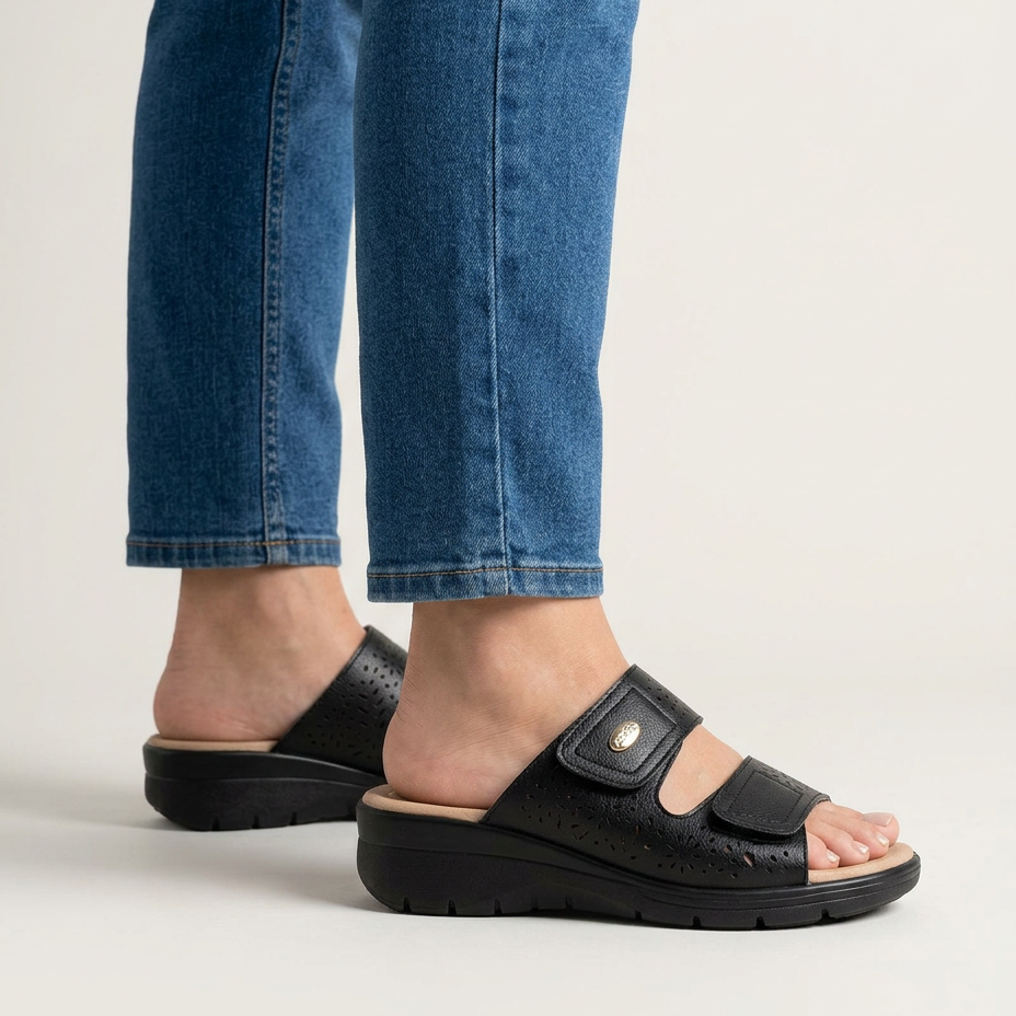 Licia - Comfortable Women's Slippers